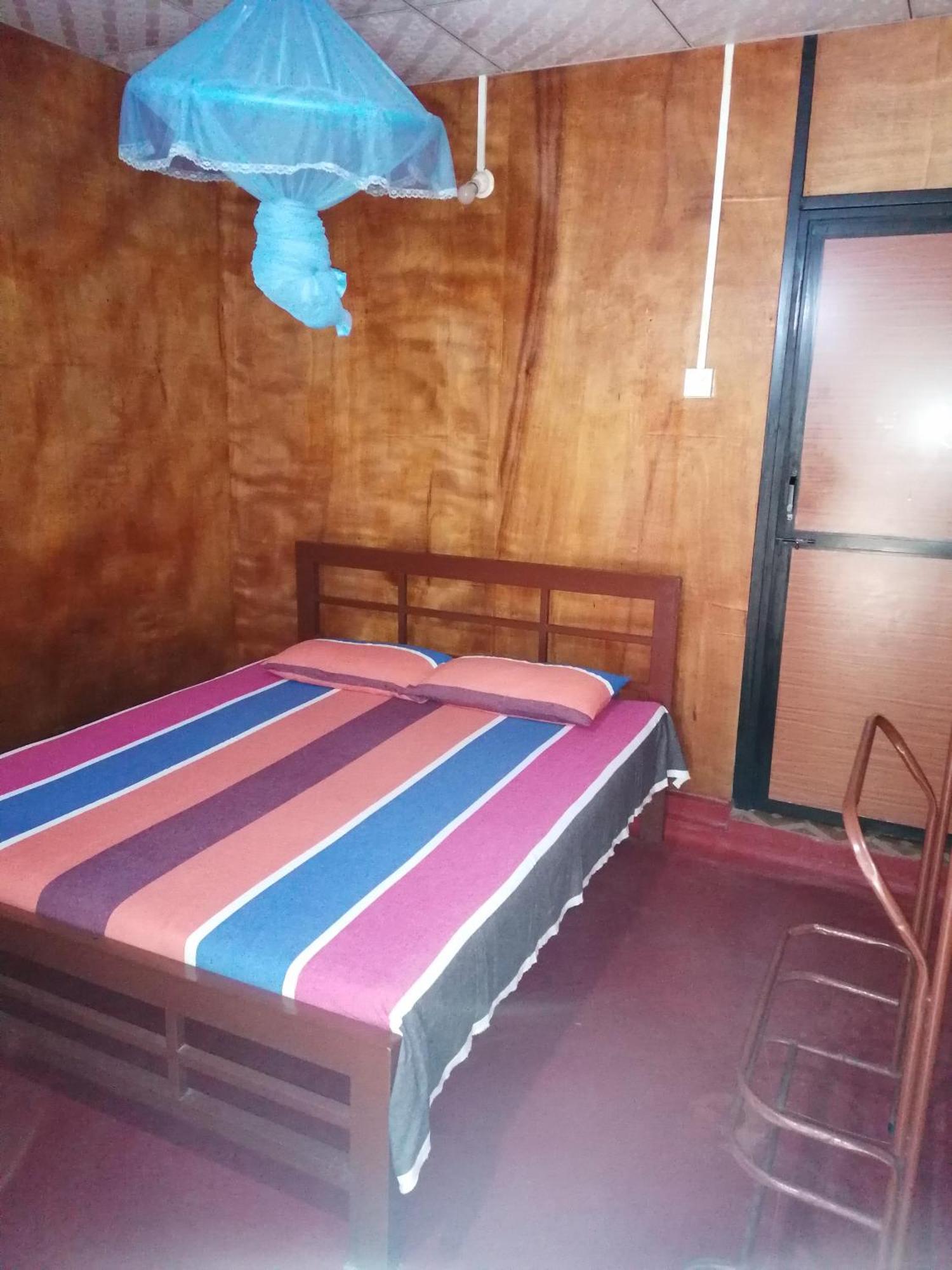 Naaval Beach Villa & Rooms Batticaloa Luaran gambar