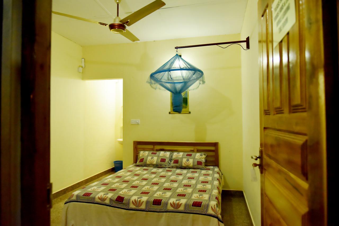 Naaval Beach Villa & Rooms Batticaloa Luaran gambar